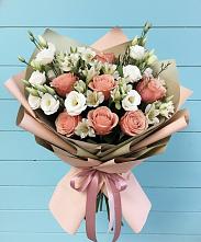 Букет цветов из:  Розы, Альстромерии и Лизиантусы в Суздали