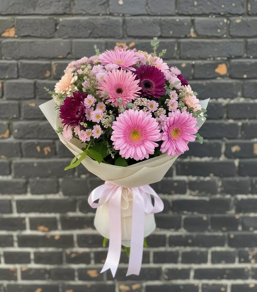 Букет цветов из: Герберы и Хризантемы в Суздали
