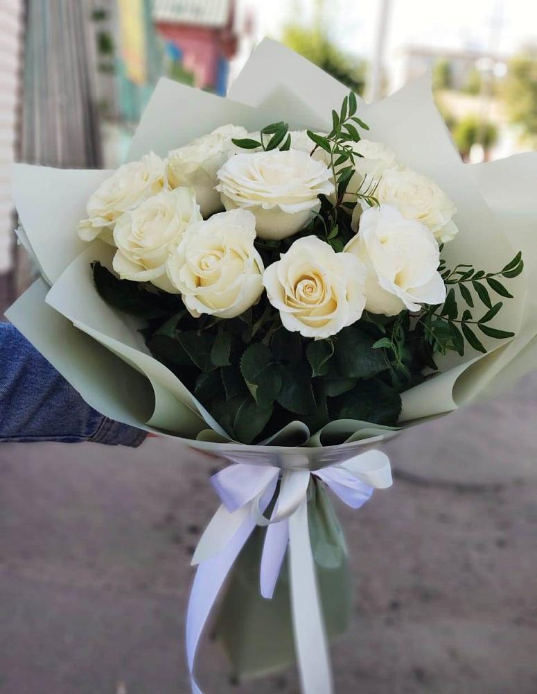 Букет Белые розы Проуд в Суздали