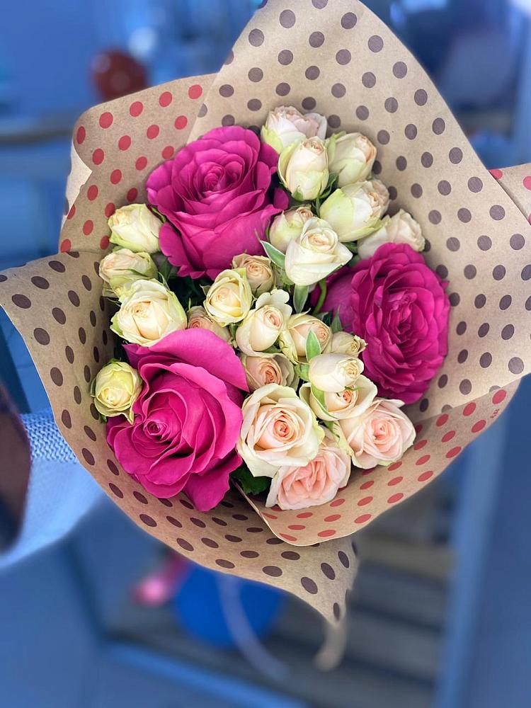 Букет цветов из: Розы в Суздали