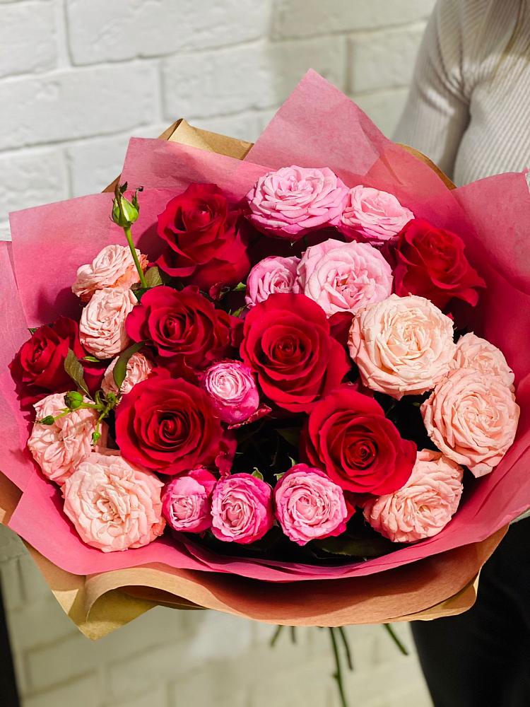 Букет цветов из: Розы в Суздали