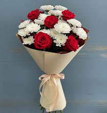 Букет цветов из:  Розы и Хризантемы в Суздали