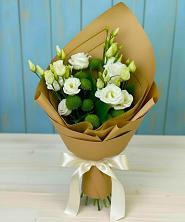 Букет цветов из:  Хризантемы и Лизиантусы в Суздали