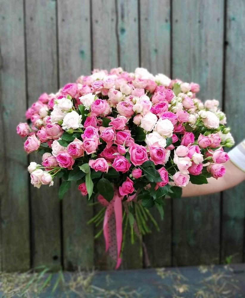 Букет Розовые кустовые розы Натали и Лав Лидия в Суздали