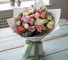 Букет цветов из:  Розы, Лизиантусы и Гвоздики в Суздали