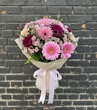 Букет цветов из:  Герберы и Хризантемы в Суздали