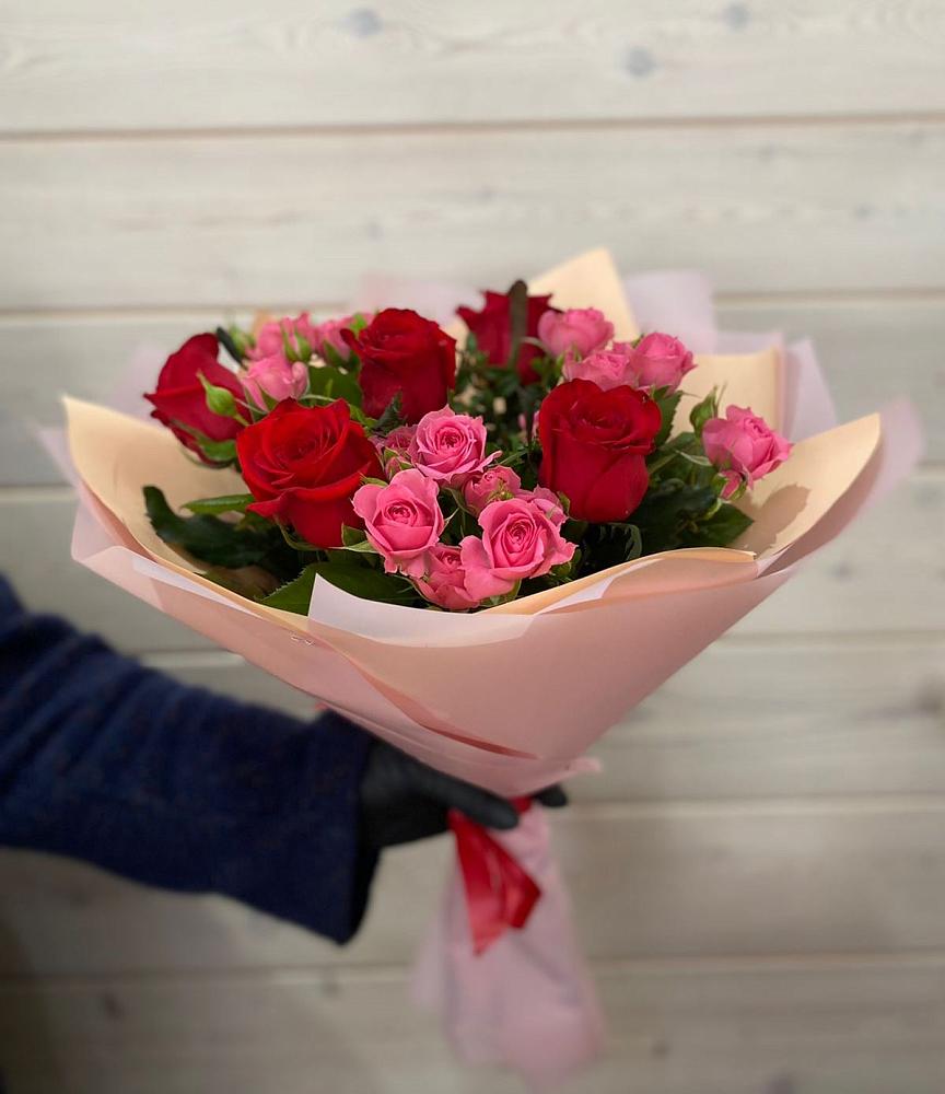 Букет цветов из: Розы в Суздали