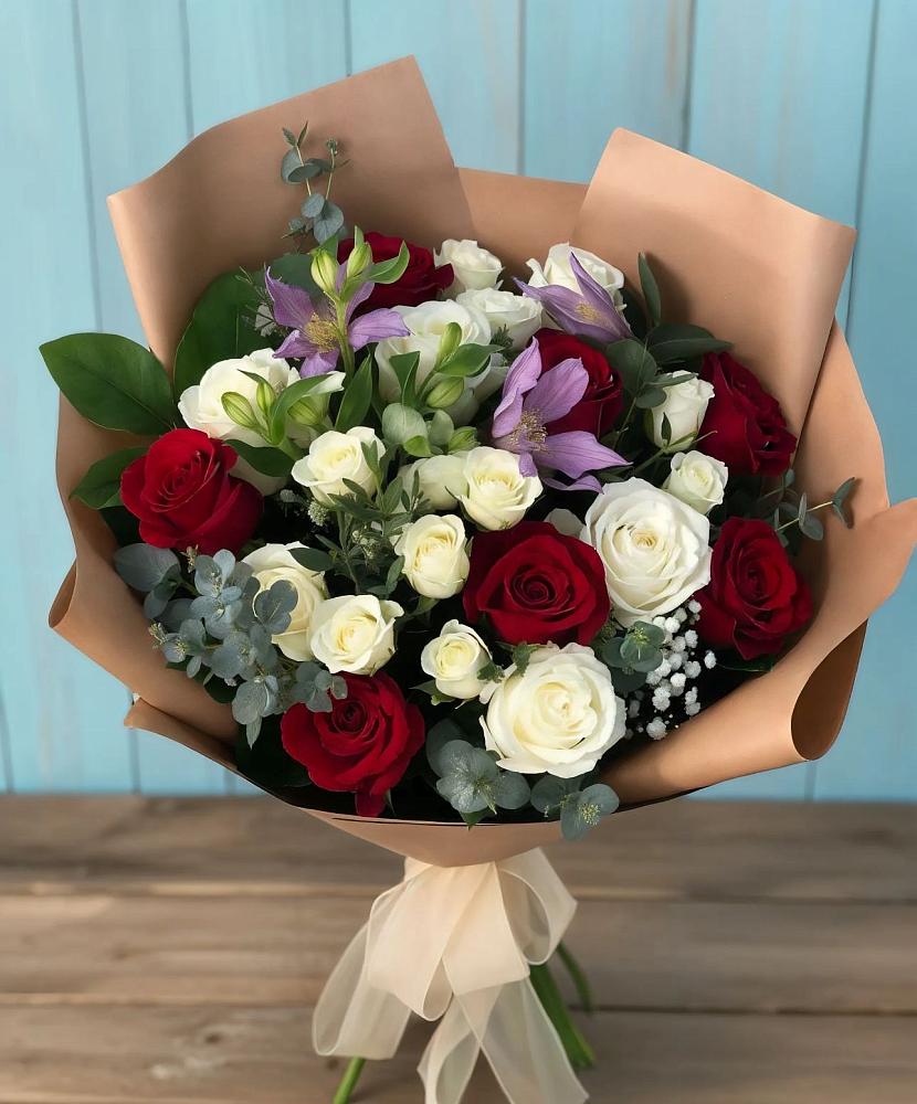 Букет цветов из: Розы и Альстромерии в Суздали