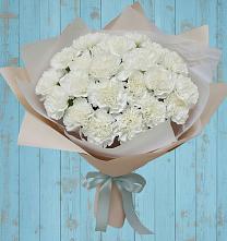 Букет цветов из:  Гвоздики в Суздали