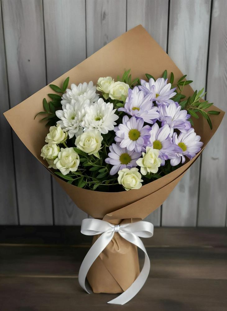 Букет цветов из: Хризантемы и Розы в Суздали